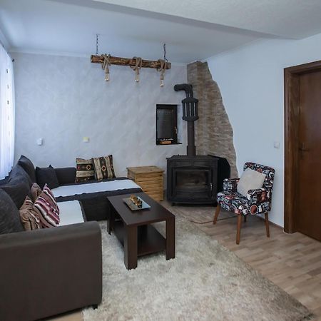 Apartment T&T ยาโฮรินา ภายนอก รูปภาพ