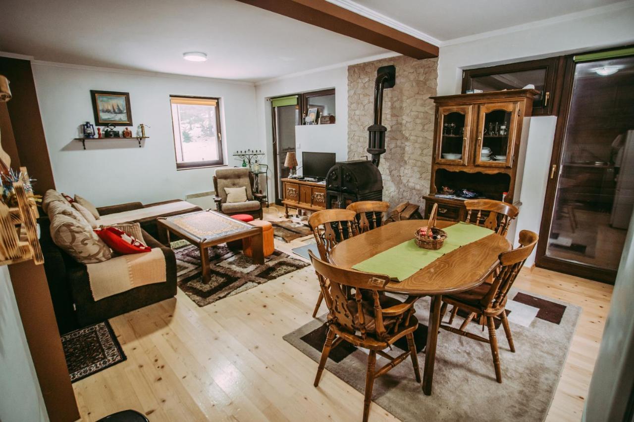 Apartment T&T ยาโฮรินา ภายนอก รูปภาพ
