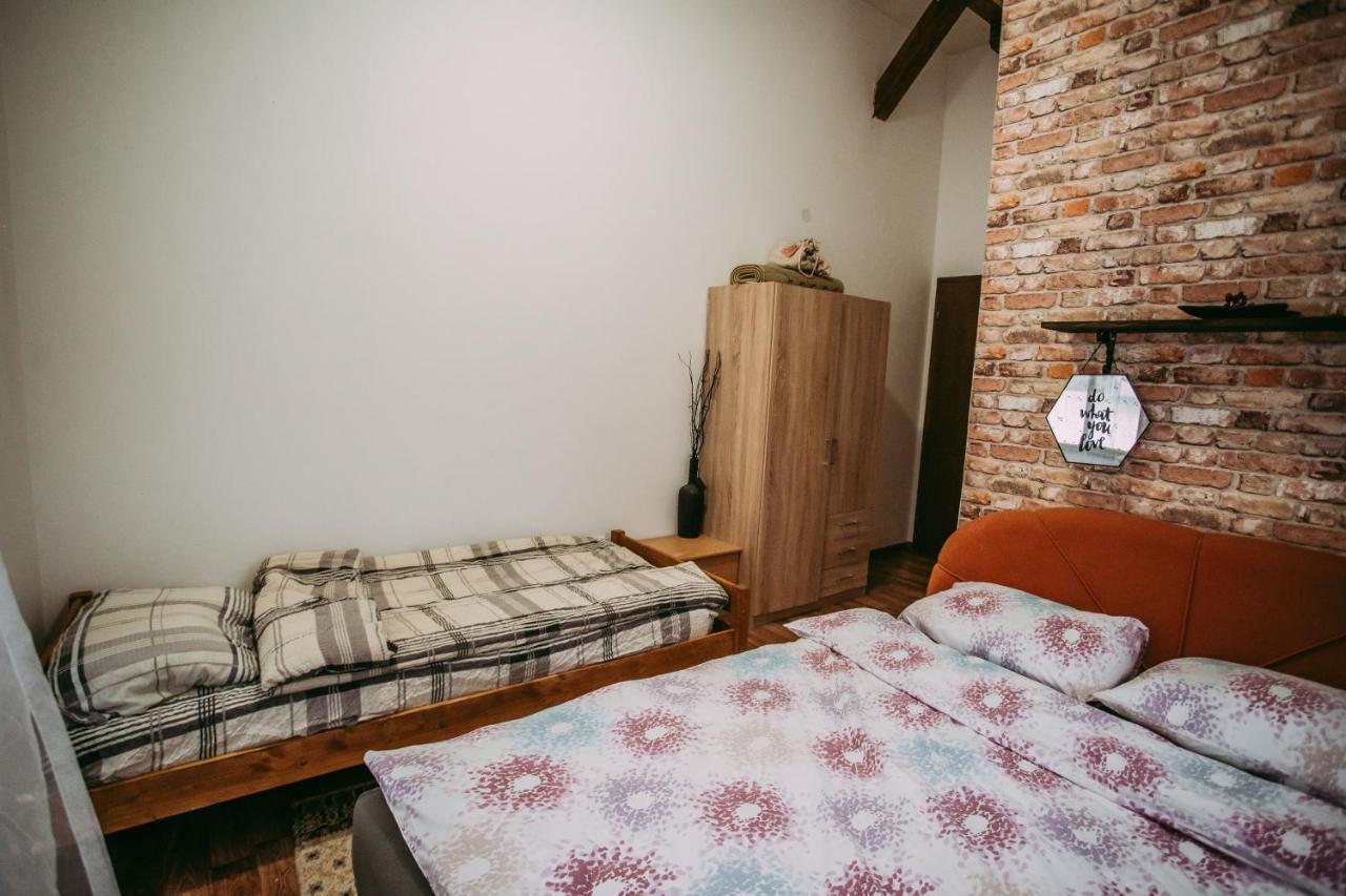Apartment T&T ยาโฮรินา ภายนอก รูปภาพ