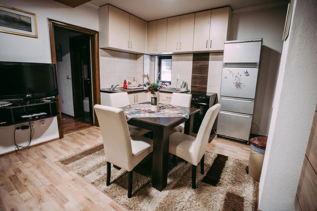Apartment T&T ยาโฮรินา ภายนอก รูปภาพ