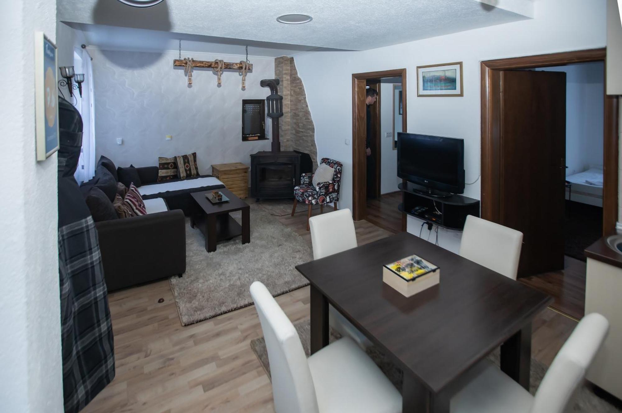 Apartment T&T ยาโฮรินา ภายนอก รูปภาพ