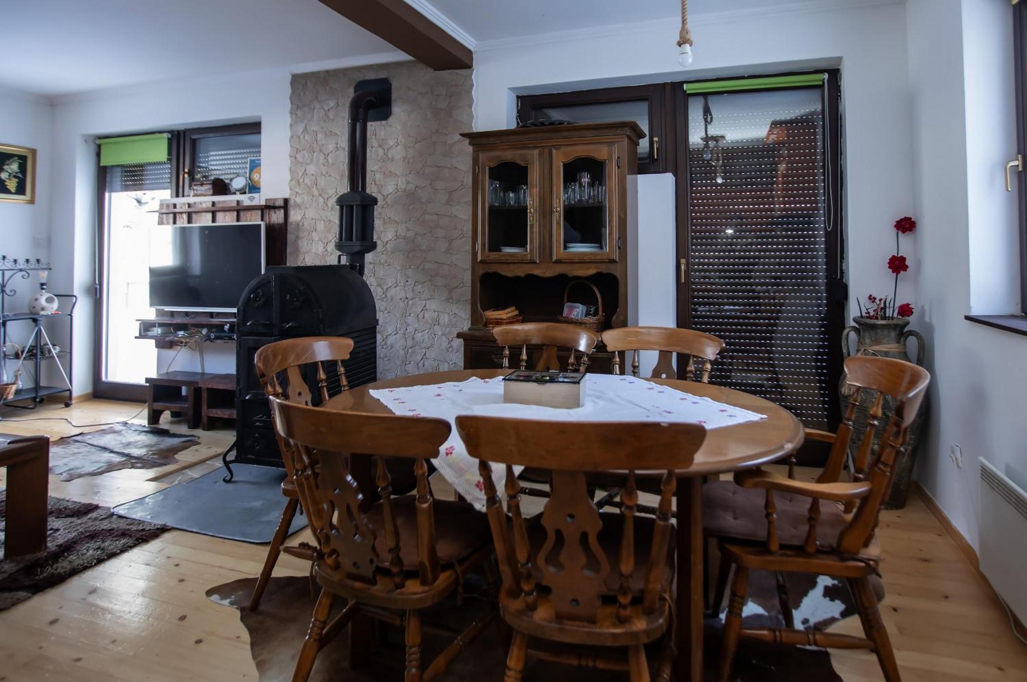 Apartment T&T ยาโฮรินา ภายนอก รูปภาพ